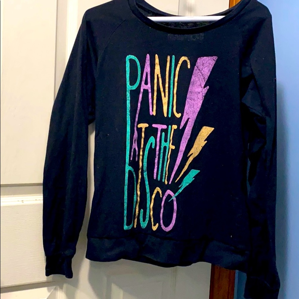 Long sleeve t-shirt says “panic at the disco”